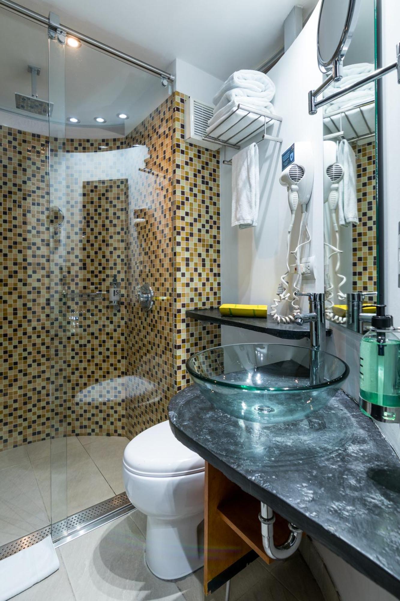Apartahotel 5 Elementos Apartasuites 3*